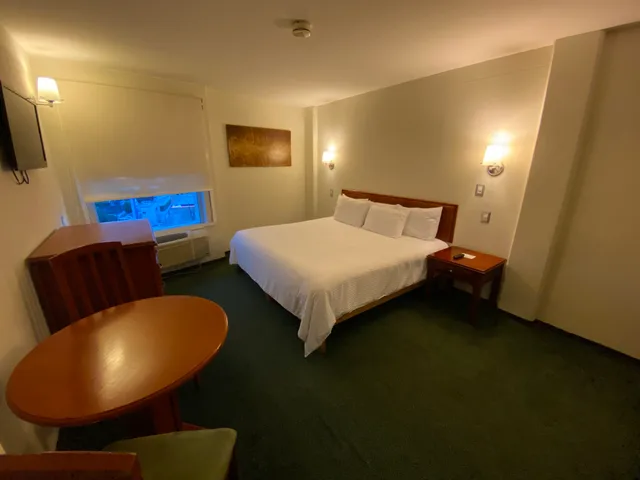 Room, King Bed, Enterprise Inn Poliforum Ex Mision Leon 5/7