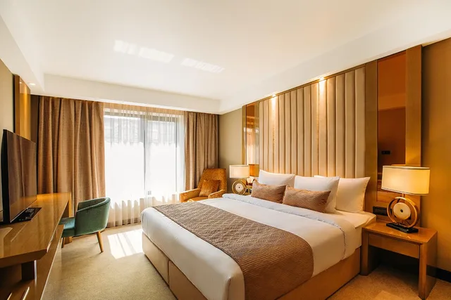 غرفة ديلوكس بسرير كينج، Marjan Plaza Hotel 1/1