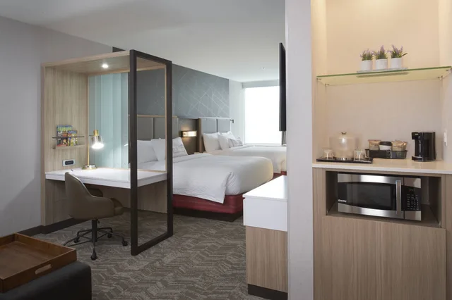 Suite, 2 Queen Beds, Sofa, SpringHill Suites by Marriott East Lansing University Area 5/5