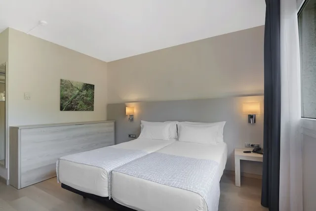 Executive, Triple, Twin Beds, Sofa, Hotel Augusta Barcelona Valles 1/8