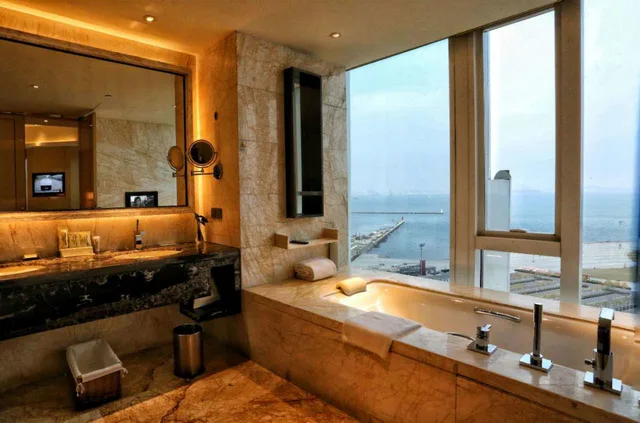 Chairman, Suite، HILTON DALIAN 4/4