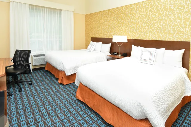 جناح بسريرين كوين مع أريكة لذوي الإعاقة، Fairfield Inn Suites Eau Claire Chippewa Falls 3/4