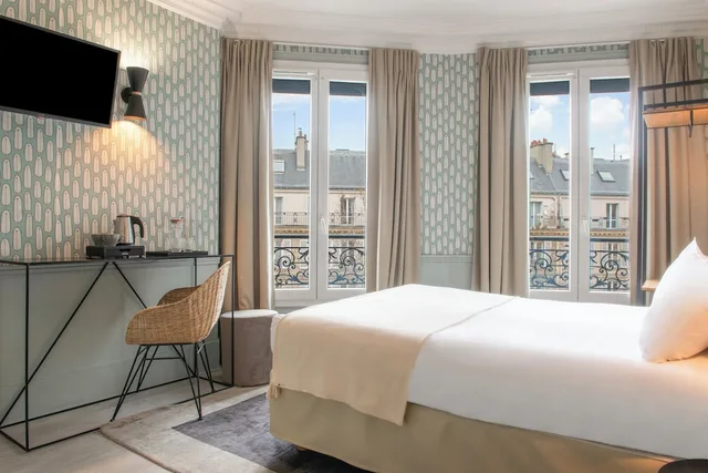 غرفة كلاسيكية بسرير كوين، Hotel Avama Prony 3/8