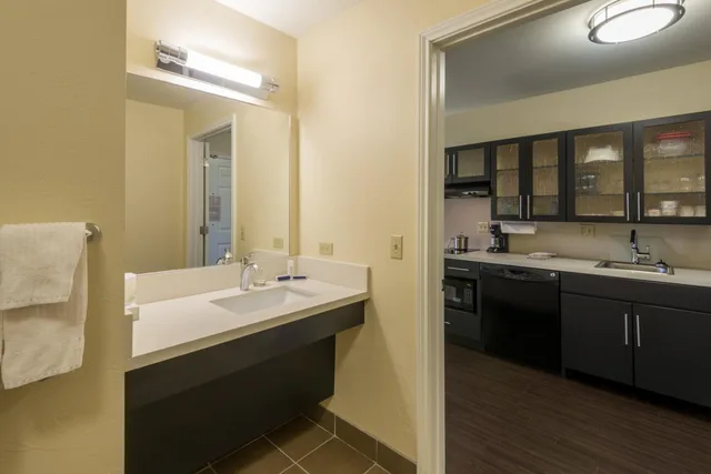 جناح استوديو بسرير مزدوج، Candlewood Suites Midwest City 5/9