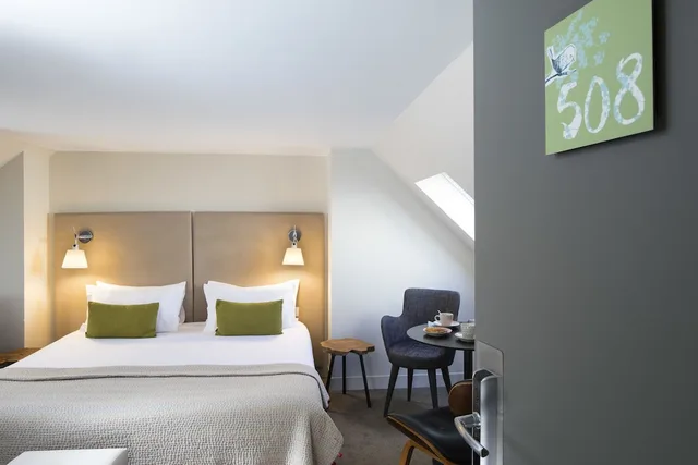غرفة ثلاثية، Hotel D Espagne 1/10