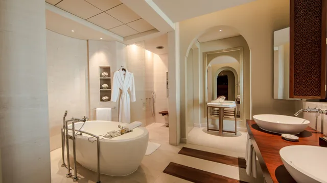 Lagoon, Beach, Twin Beds، Park Hyatt Dubai Hotel 3/5