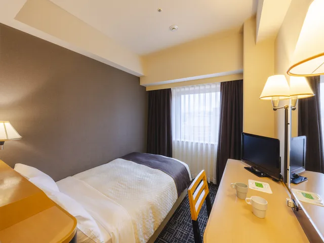 Semi Room, Semi Double Bed, Smoking، Canal City Fukuoka Washington Hotel 3/3