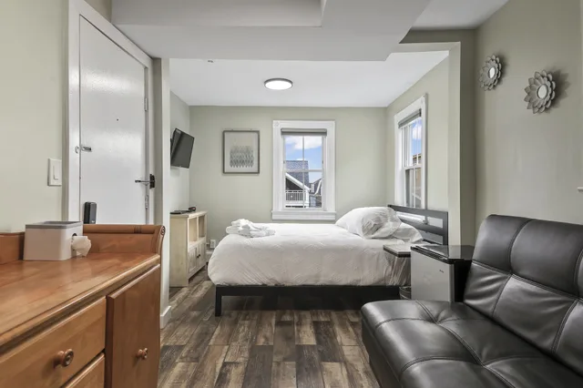 Tuscany, Standard, Futon Bed, Queen Bed، The Inn at Ocean Grove 2/4