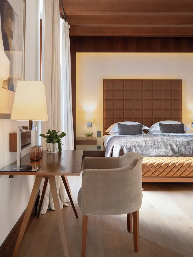 Estate, Courtyard, Queen Bed، Castell Son Claret 5/8