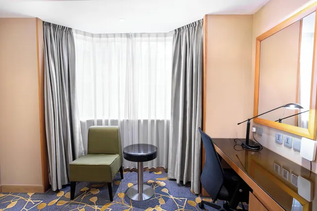 غرفة قياسية بسرير كينج، HOLIDAY INN MACAU 6/6