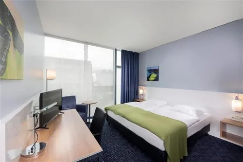 غرفة بسرير مزدوج أو سريرين منفصلين، Seminaris Campus Hotel Berlin 2/4