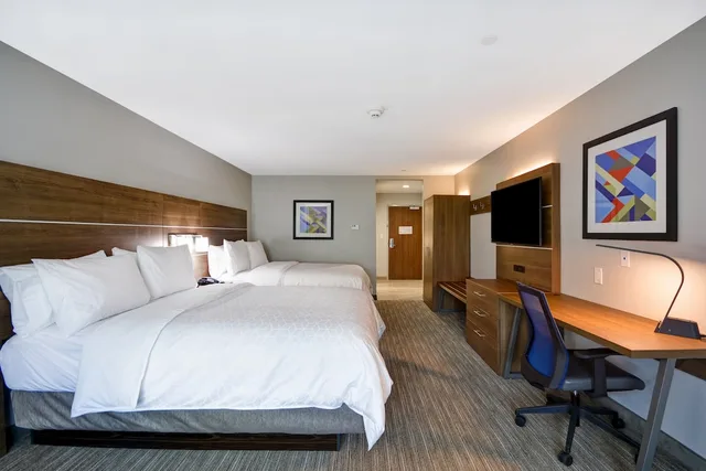 جناح بسريرين كوين مع أريكة، Holiday Inn Express & Suites Houston NASA - Boardwalk Area 2/7