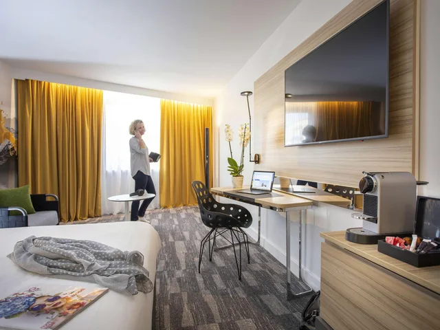 Junior Suite, Double Bed, Novotel Annecy Centre 1/4
