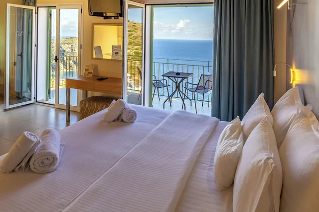 جناح تنفيذي بسريرين منفصلين بإطلالة على البحر، Petani Bay Hotel 3/10