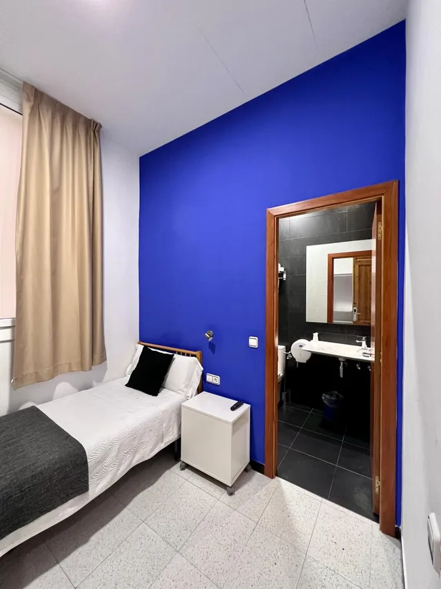 Room, Single, Pensión Peiró 1/2