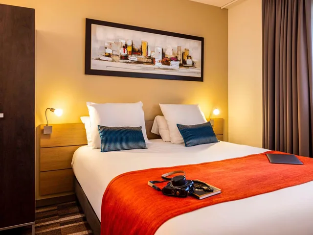 غرفة عائلية بسرير مزدوج مع أريكة، Mercure Agen Centre 1/6