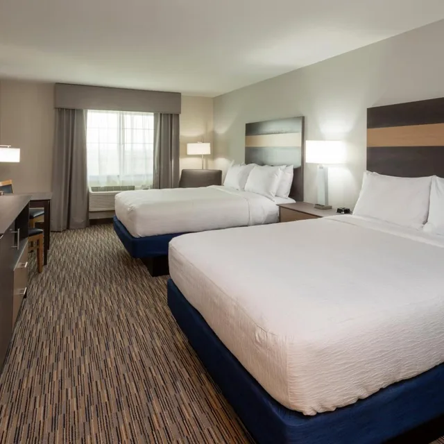 غرفة بسرير مزدوج، GrandStay Hotel & Suites Rock Valley 1/4
