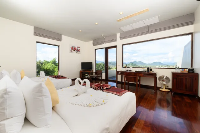 غرفة بسرير مزدوج أو سريرين منفصلين بشرفة، Luang Prabang View Hotel 9/10