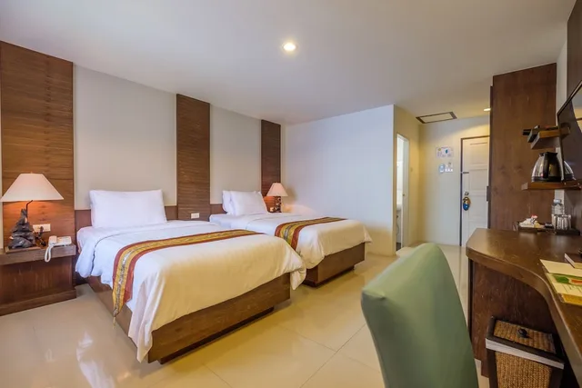 غرفة قياسية بسرير كينج، Naina Resort And Spa 3/6