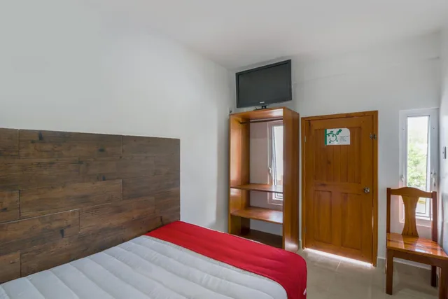 غرفة قياسية، OYO Hotel Palma Real 2/10
