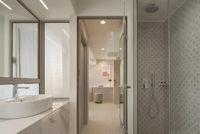 جناح جونيور بسرير كوين بإطلالة جزئية على البحر مع أريكة، Creta Star Hotel - Adults Only 5/5