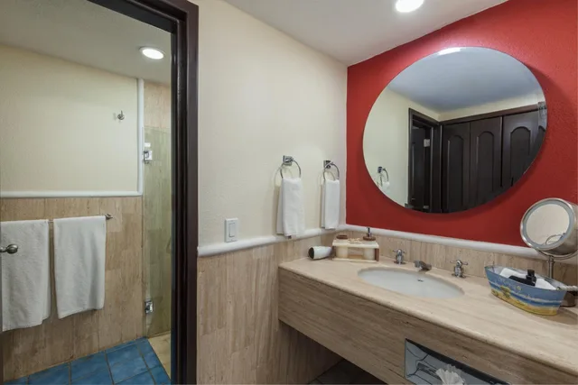 Nautical 2 Br Suite، Marina Fiesta Resort and Spa 4/4