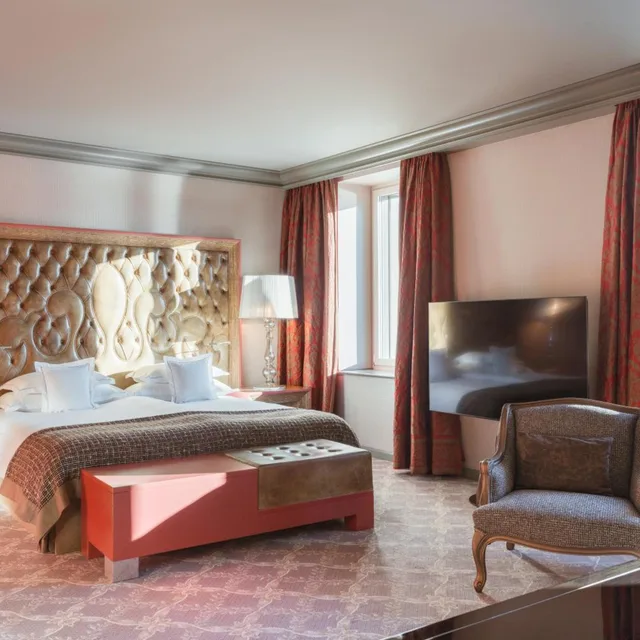 جناح جونيور كبير بإطلالة على البحيرة، Carlton Hotel St Moritz 1/9