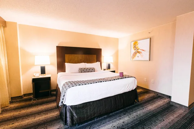 غرفة بسرير كوين لذوي الإعاقة، Crowne Plaza Harrisburg Hershey 1/3