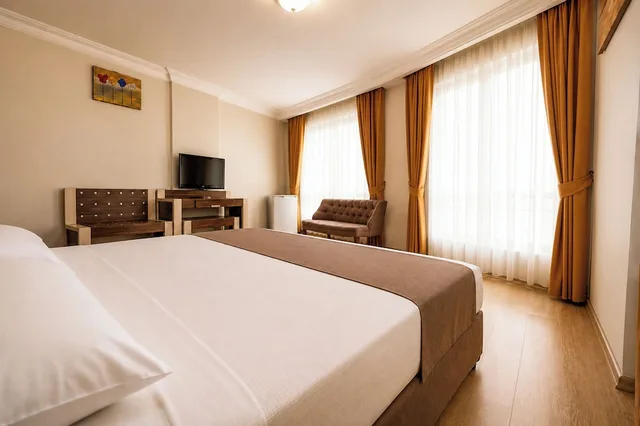 جناح بسريرين منفصلين مع أريكة، Hawaii Suite Beach Hotel 1/10