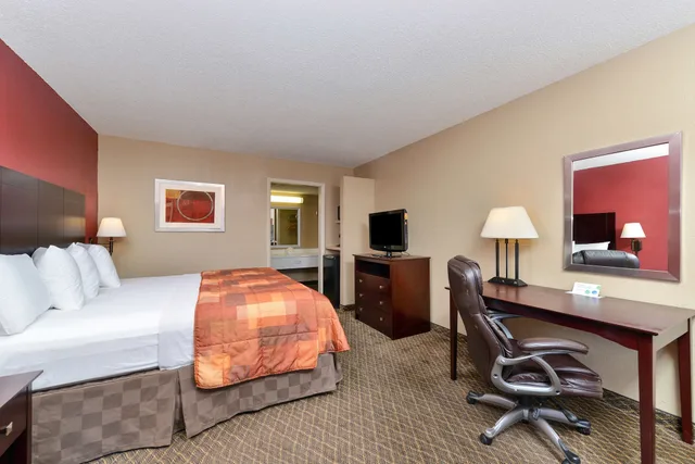 غرفة بسرير كينج، Rodeway Inn Ardmore,OK 2/2