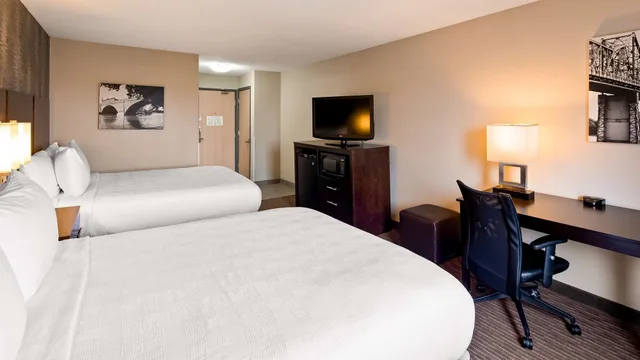 غرفة قياسية بسريرين كوين، Best Western Pearl City Inn 2/4