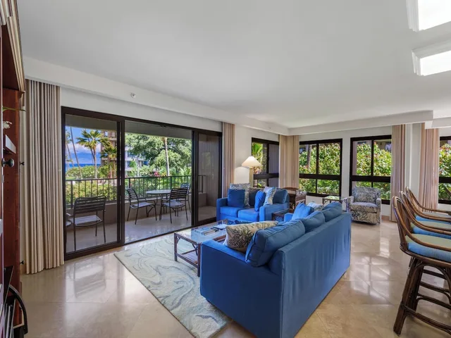 شقة سكنية بسريرين مزدوجين وسرير كينج بإطلالة على البحر بغرفتي نوم مع أريكة، Kaanapali Alii 11/15