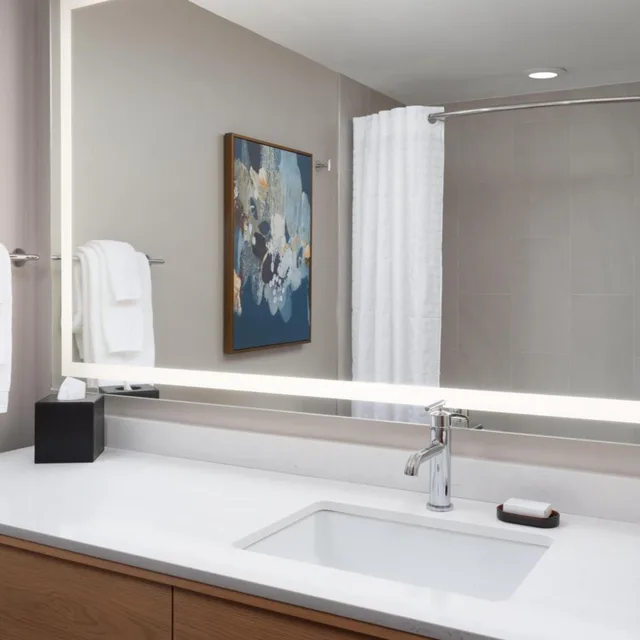جناح بريميوم ركني بسريرين كوين بغرفتين، Embassy Suites by Hilton Franklin Cool Springs 4/4