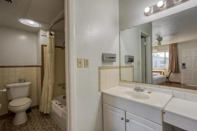 Premium, 2 Queen Beds, Smoking, Hotel Heber Springs Lakeside 2/2