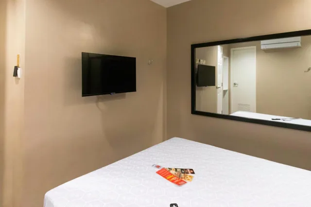Basement, King Bed، Hotel Sogo - Cagayan de Oro 7/10
