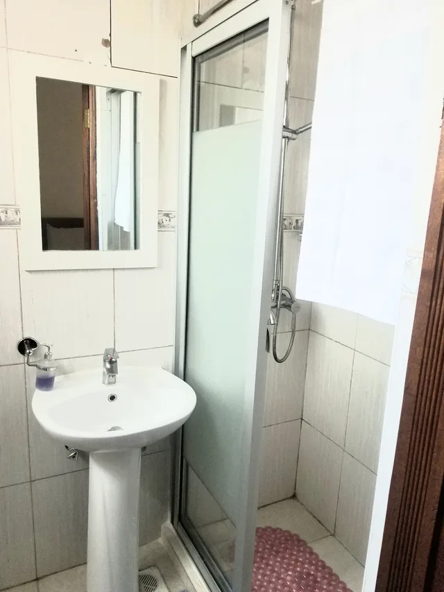 Comfort, Apartment, King Bed, Mani's Home Away From Home 3/7