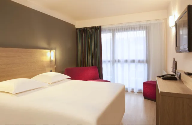 غرفة سوبيريور بسرير كينج، Escale Oceania Quimper 1/3