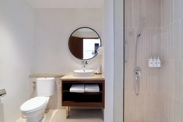 Deluxe Twin Ocean View, Swiss Belresort Belitung 8/9