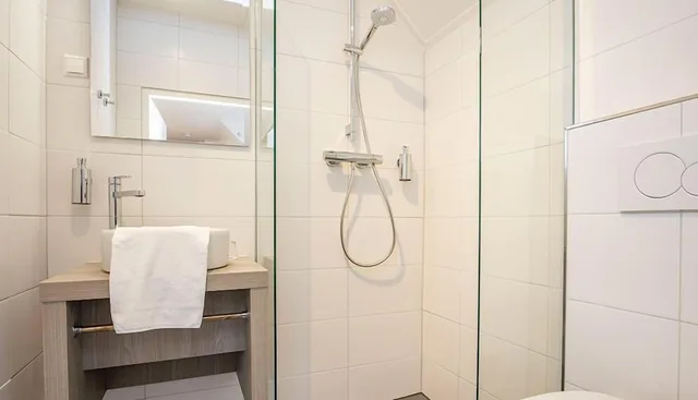 غرفة ثلاثية بسريرين منفصلين، Fletcher Hotel-Landgoed Huis Te Eerbeek 5/6