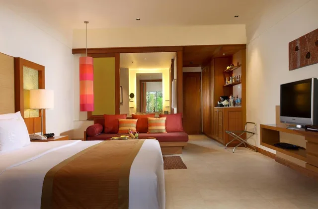 Guest Room, King Bed, Garden View, Balcony, Sheraton Hua Hin Resort And Spa 4/10