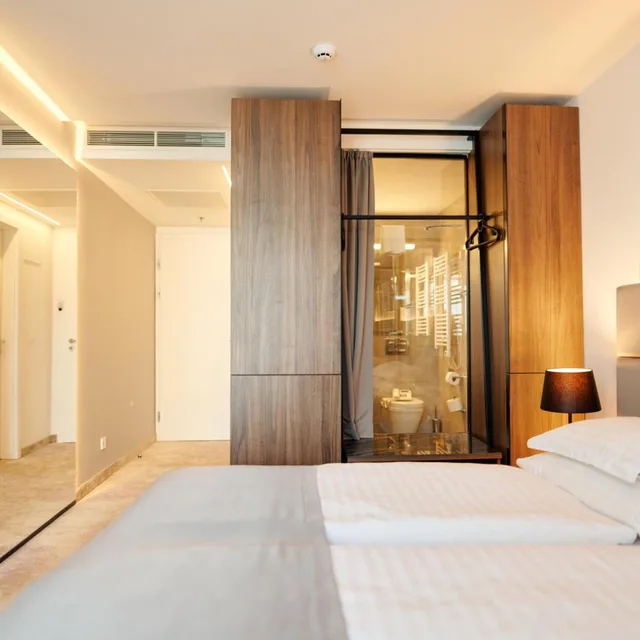 Superior, Family, Sea Side، Paris Hotel 6/10