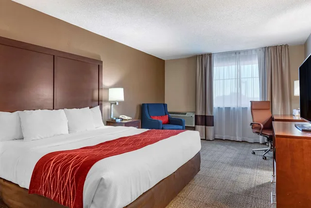 غرفة بسرير كينج لذوي الإعاقة، Comfort Inn Santa Rosa on Route 66 2/7