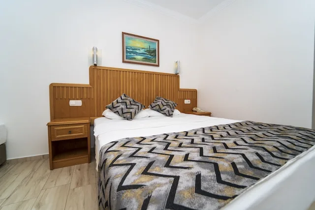 غرفة قياسية بسرير مزدوج أو سريرين منفصلين بإطلالة على الحديقة بشرفة، Belcehan Deluxe Hotel 3/9