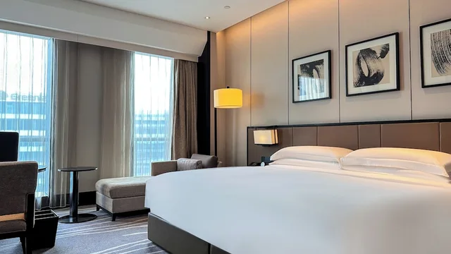 1 Bedroom, Suite, King Bed, Single Bed, InterContinental Shanghai Hongqiao NECC, an IHG Hotel 1/6