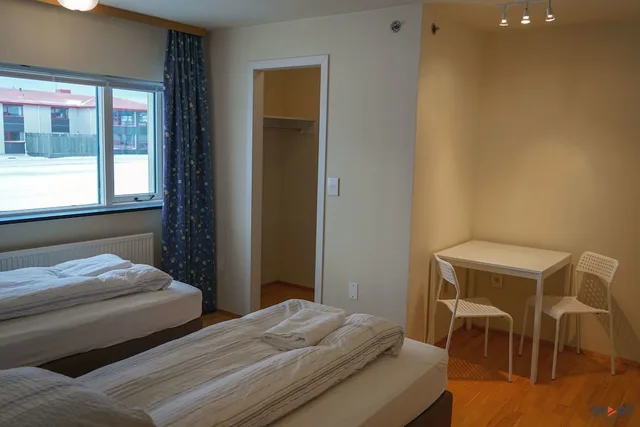 غرفة بسرير مزدوج بحمام مشترك، START HOSTEL 2/6