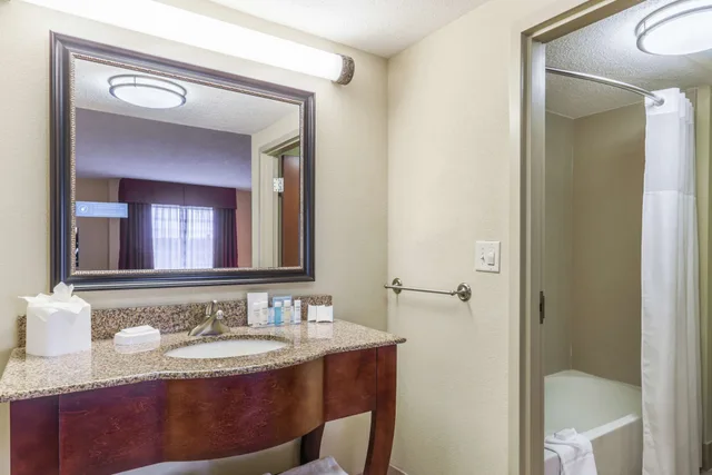 جناح استوديو بسرير كينج مع أريكة، Hampton Inn Chattanooga North Ooltewah 6/8
