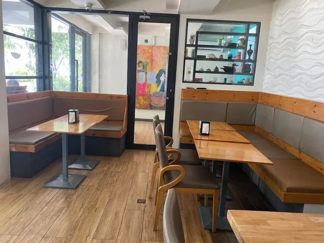 Ripple Beach Inn، Male 32/50