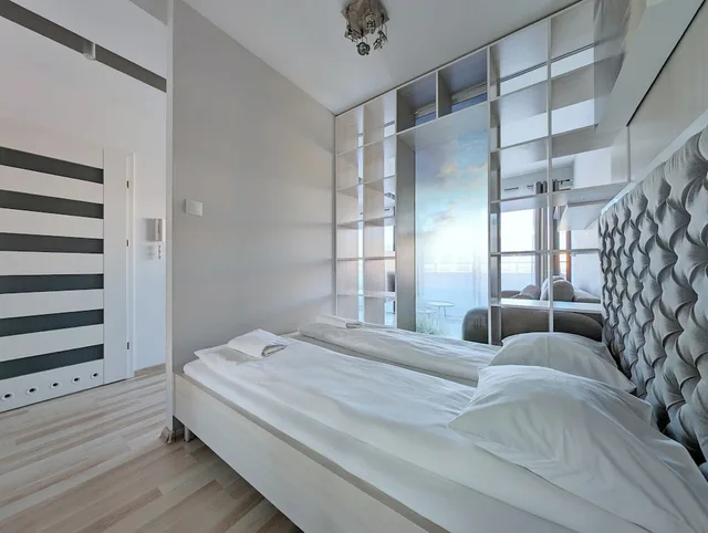 Tower, Panoramic, Studio, Suite, Queen Bed, Sofa, Balcony، Turnau City Aparthotel 2/10