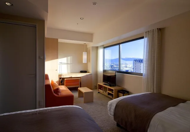 غرفة بسريرين منفصلين بإطلالة على الجبل، Cocochee Hotel Numazu 3/6