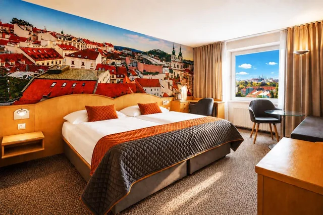 غرفة تنفيذية تنفيذية بسرير مزدوج مع دخول الصالة، Cosmopolitan Bobycentrum - Czech Leading Hotels 2/6